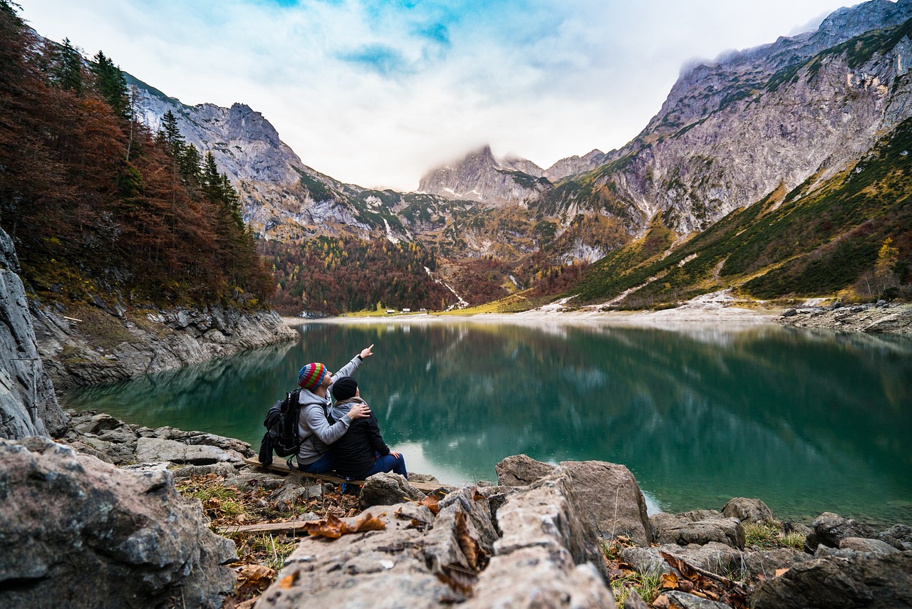 photo illustrant la montagne et la possibilité de la randonnée avec des personnes